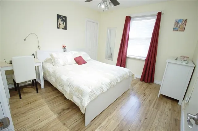 Additional image 11 of 109 Warren Ave