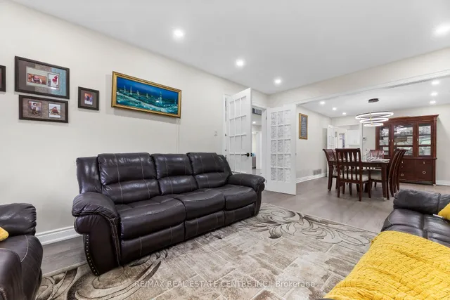 Additional image 21 of 82 Flowertown Ave