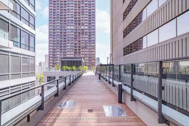 Additional image 21 of 395 Bloor St Unit 3801