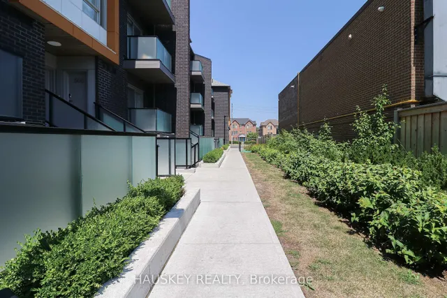 Additional image 3 of 2791 Eglinton Ave Unit 504