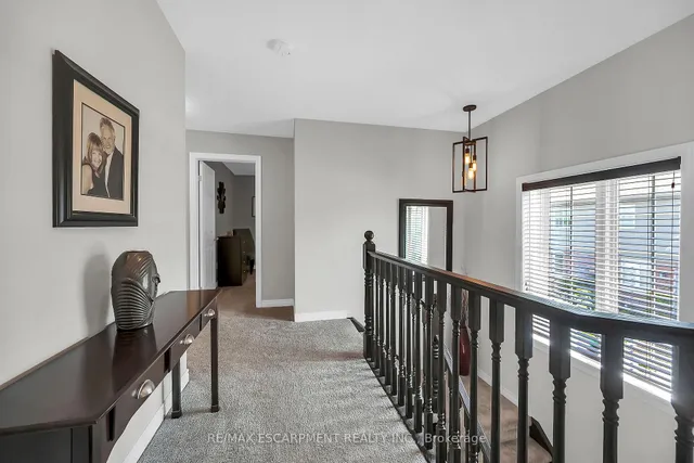 Additional image 30 of 43 Medici Lane