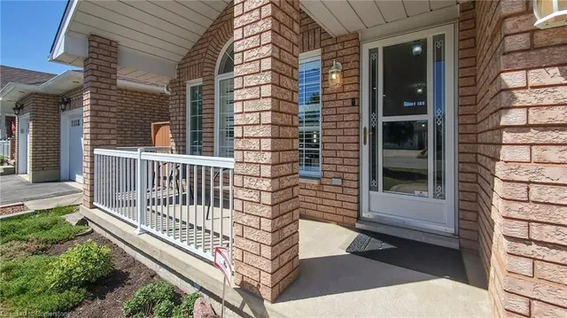 Additional image 7 of 183 Alderlea Ave