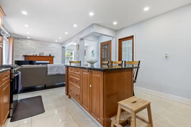 Additional image 12 of 15 Lockton Cres