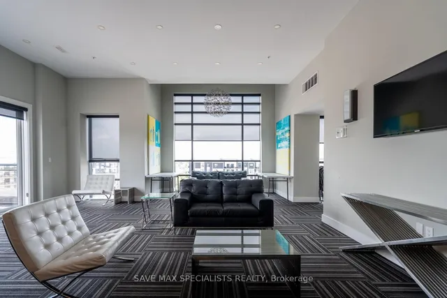 Additional image 39 of 640 Sauve St Unit 422