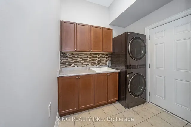 Additional image 18 of 136 Coastline Dr