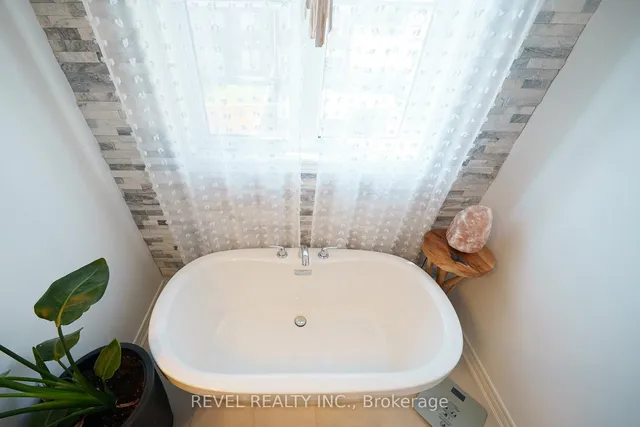 Additional image 24 of 320 Raymond Rd