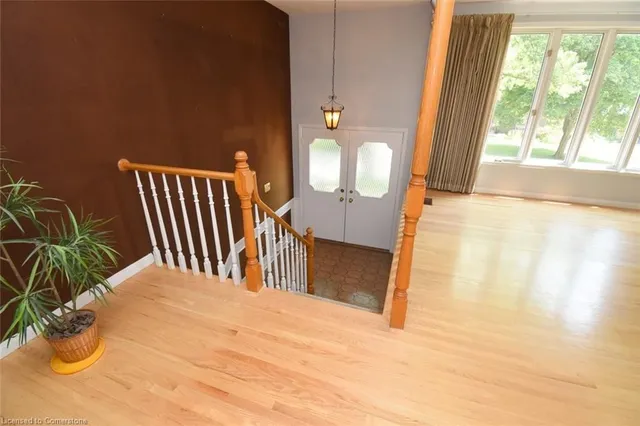 Additional image 5 of 30 Terrace Dr