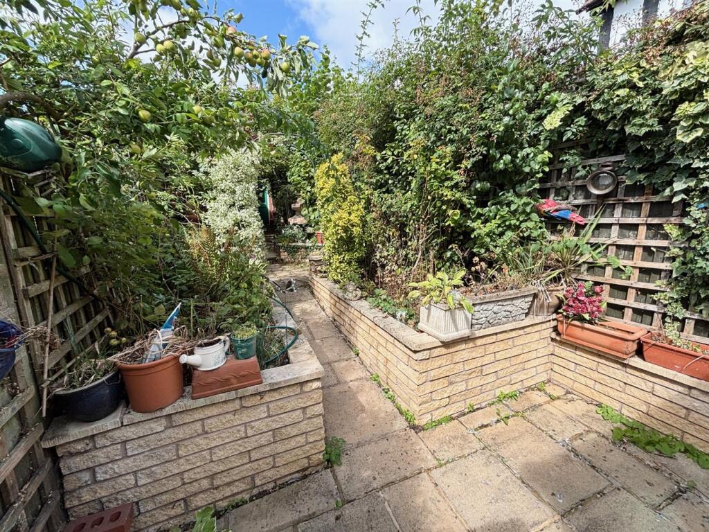 Additional image 12 of High Street, Henley-In-Arden