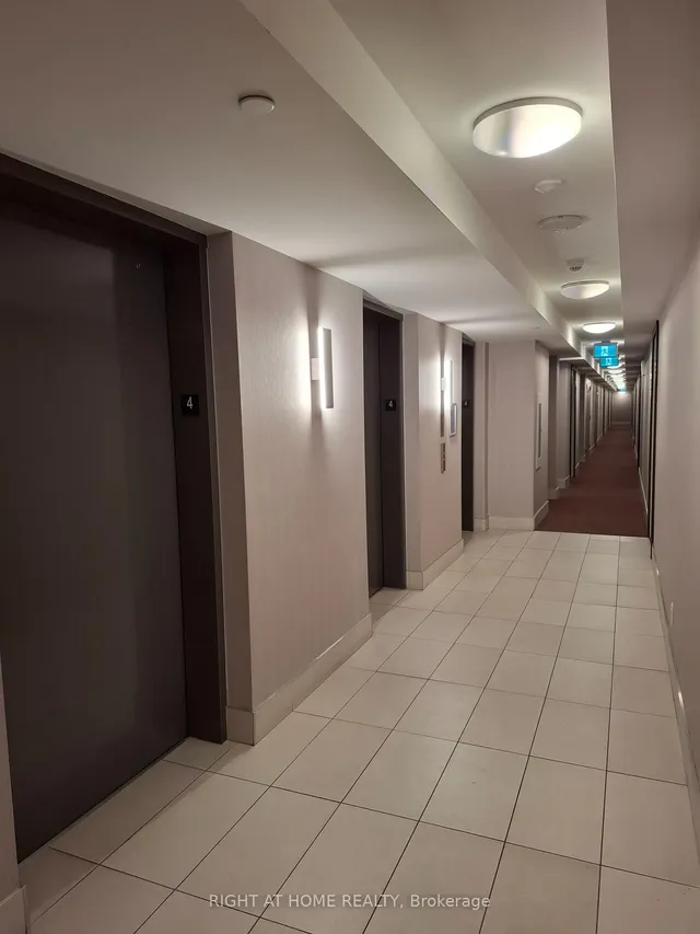 Additional image 34 of 38 Monte Kwinter Crt Unit 425