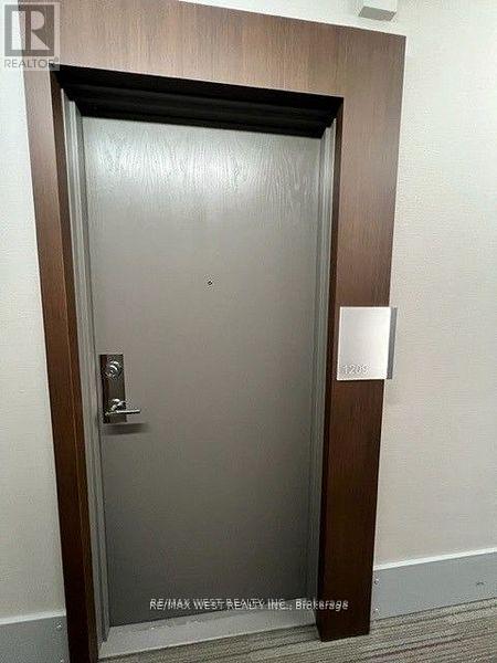 Property image for 1209 - 21 WIDMER STREET|Toronto (Waterfront Communities), Ontario M5V2E8