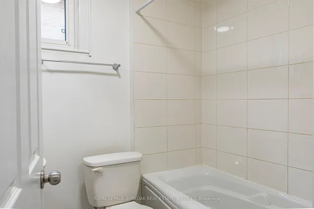 Additional image 32 of 22 Myrtle Ave