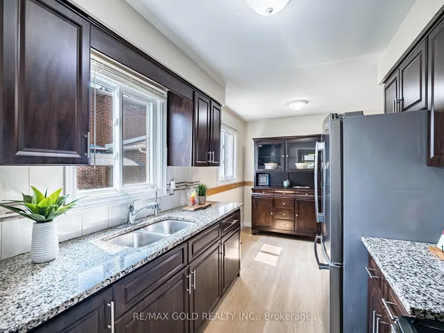 Additional image 11 of 33 St. Emilion Way