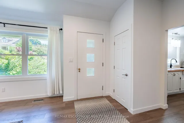 Additional image 5 of 70 Flamboro St