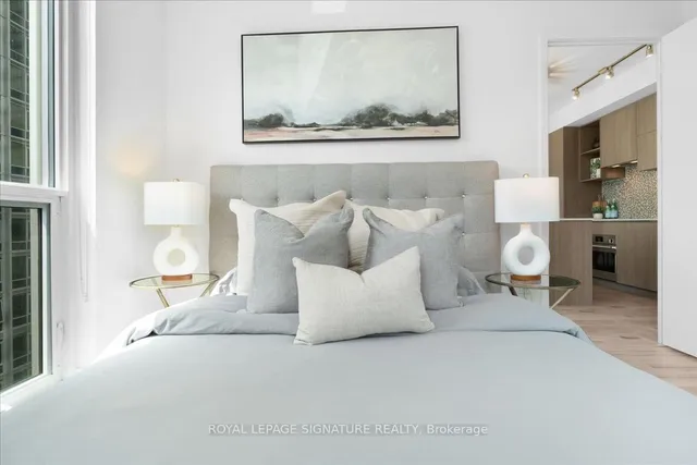 Additional image 13 of 1 Yorkville Ave Unit 1402