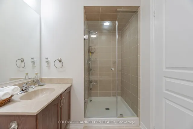 Additional image 21 of 43 Midcrest Circ