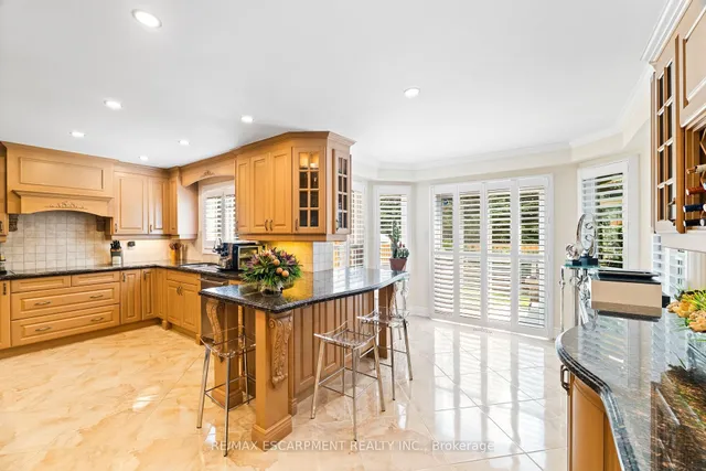 Additional image 8 of 286 Winfield Terr