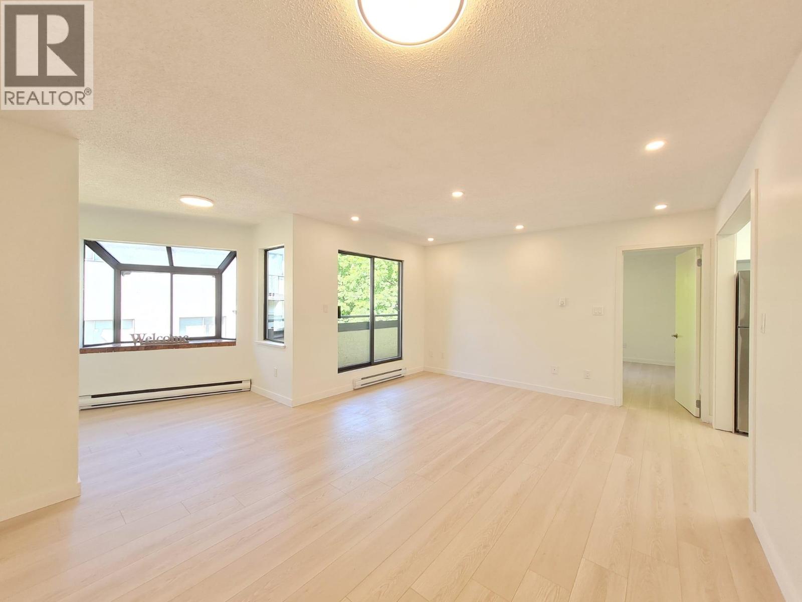 301 8645 OSLER STREET|Vancouver, British Columbia V6P4E6