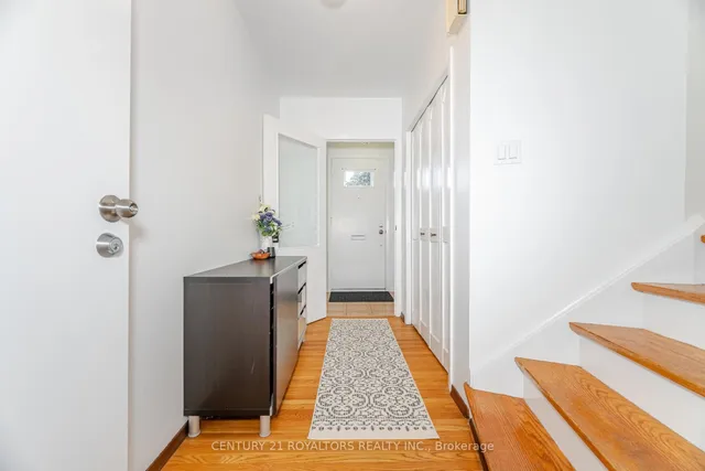 Additional image 5 of 32 Farmington Dr