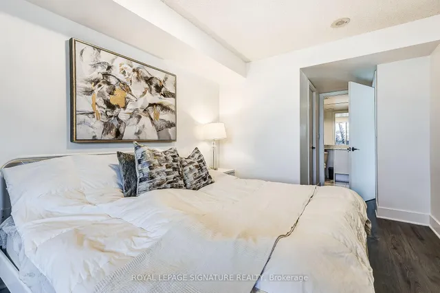 Additional image 20 of 125 Western Battery Rd Unit 210