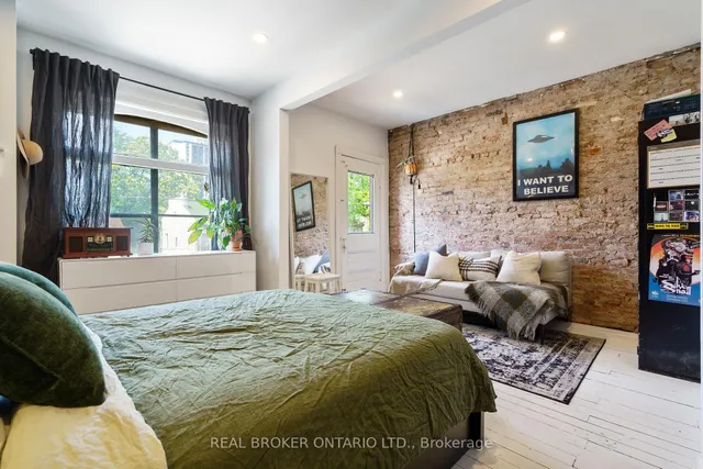 Additional image 20 of 164 Catharine St