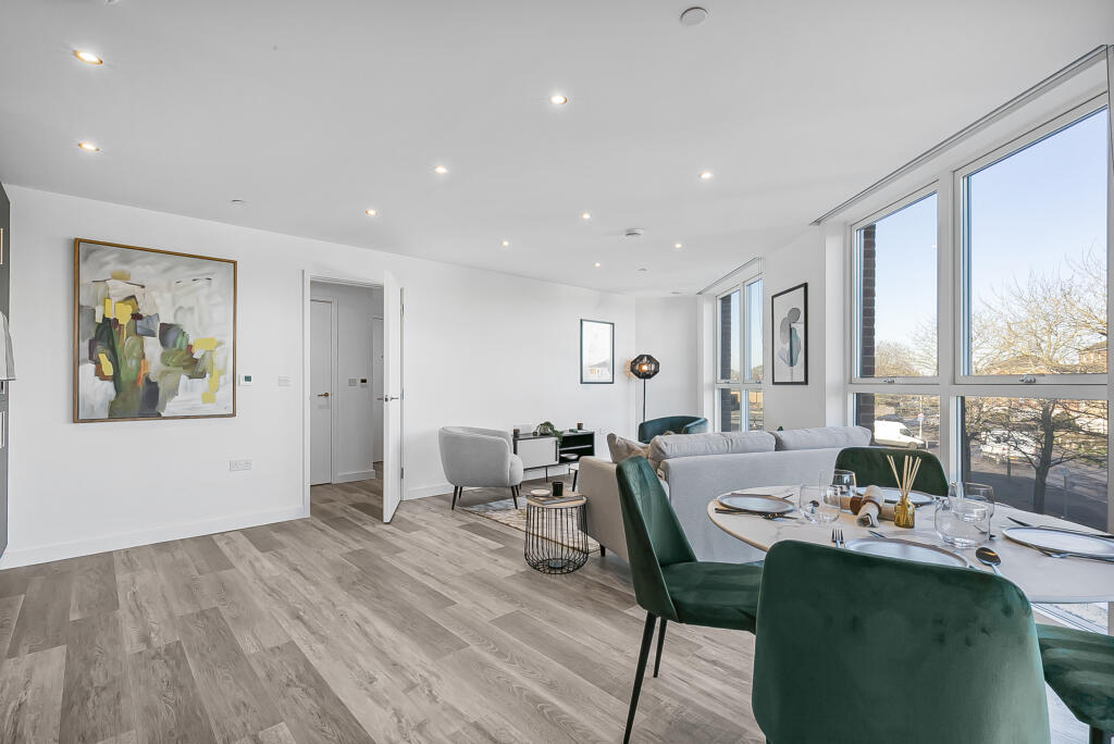 Additional image 4 of Corner House, Town Centre, Hatfield, Hertfordshire, AL10