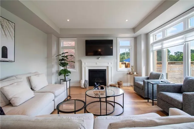 Additional image 17 of 19 SECINARO Ave