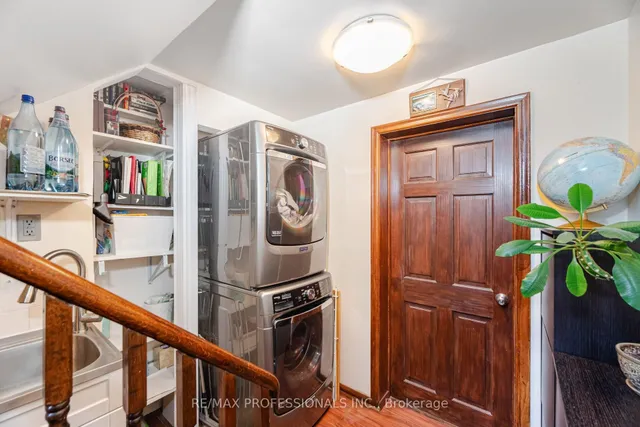 Additional image 28 of 1549 Royal York Rd