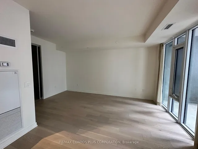 Additional image 6 of 330 Richmond St Unit 518