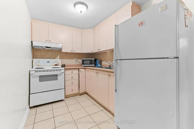 Additional image 35 of 16 Banks Dr