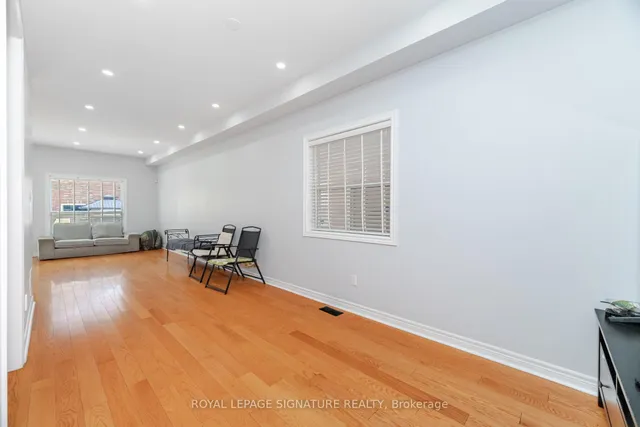 Additional image 8 of 443 Comiskey Cres