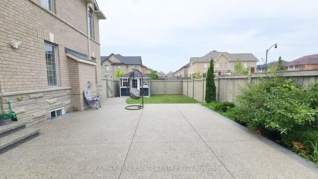 Additional image 44 of 2 Buchanan Cres