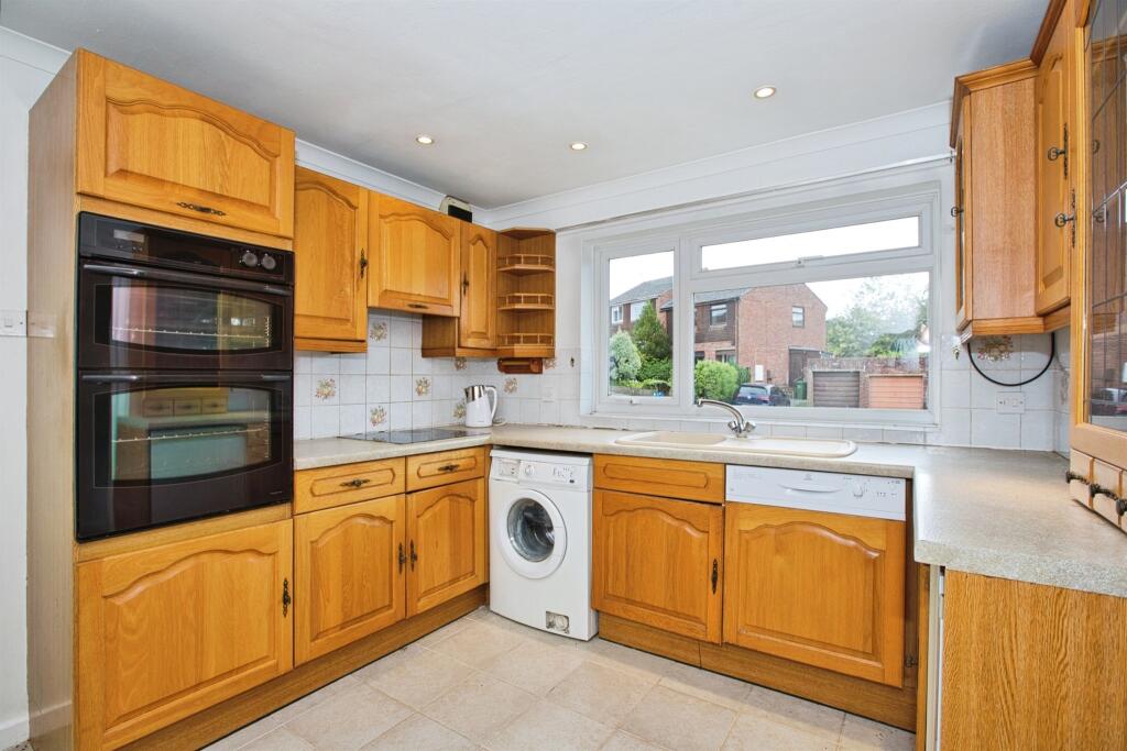 Additional image 14 of Folly Fields, Yeovil