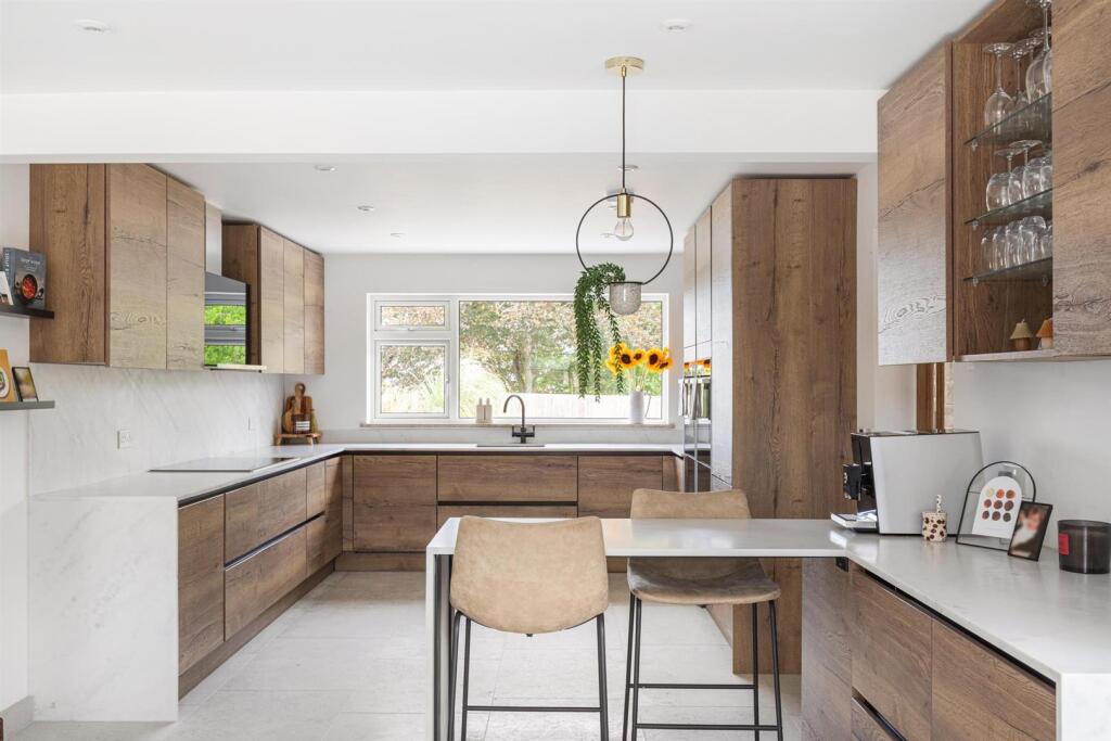 Additional image 7 of Closworth, Yeovil