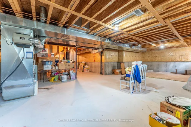 Additional image 27 of 57 Mainard Cres