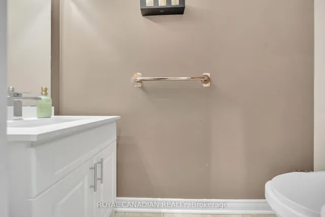 Additional image 13 of 16 Redearth Gate