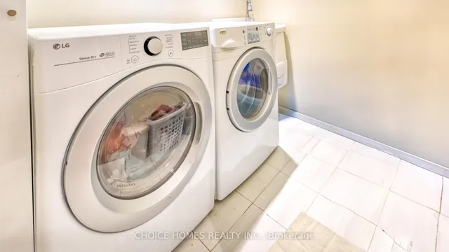 Additional image 39 of 4643 Full Moon Circ