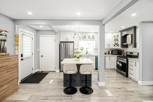 Additional image 15 of 140 East 35th St