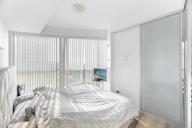 Additional image 17 of 80 Marine Parade Dr Unit 808