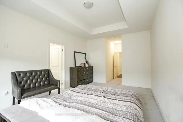 Additional image 28 of 114 Adventura Rd