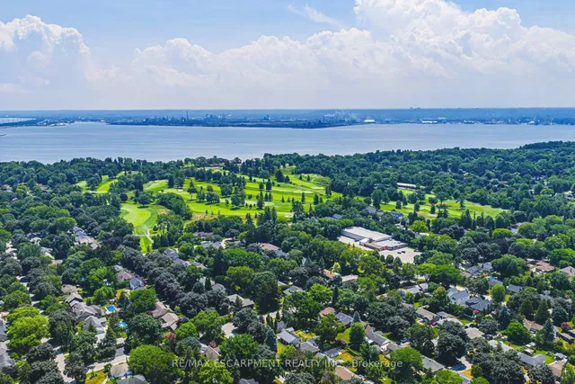 Additional image 44 of 972 Kingsway Dr