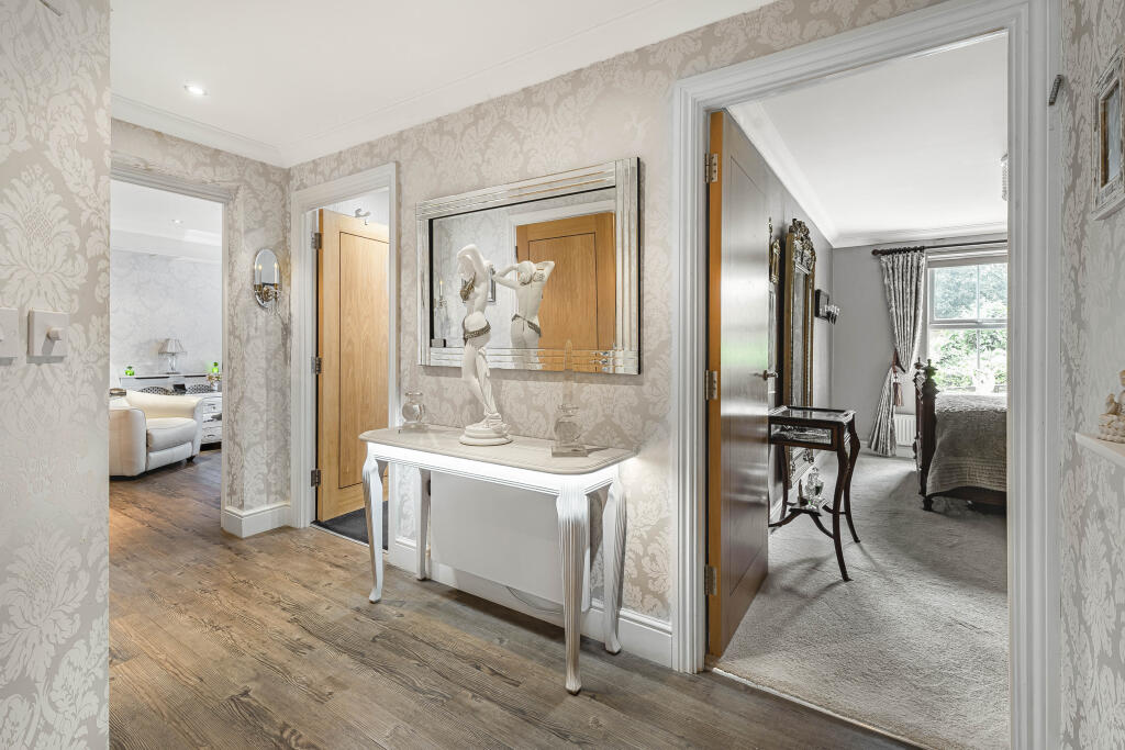 Additional image 8 of Church Street, Welwyn, AL6