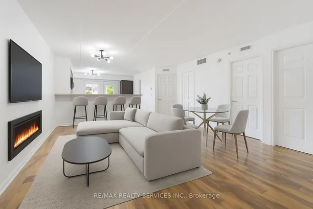 Additional image 5 of 1390 Main St Unit 205