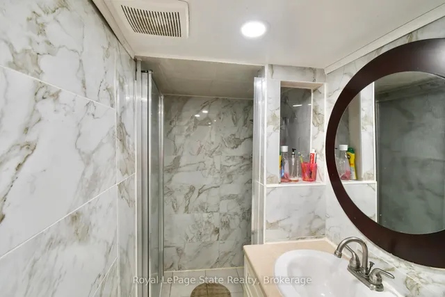 Additional image 33 of 13 Leeming St