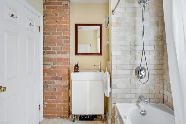 Additional image 28 of 17 Wyndham St