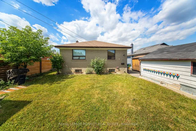 Additional image 34 of 27 Hinton Rd