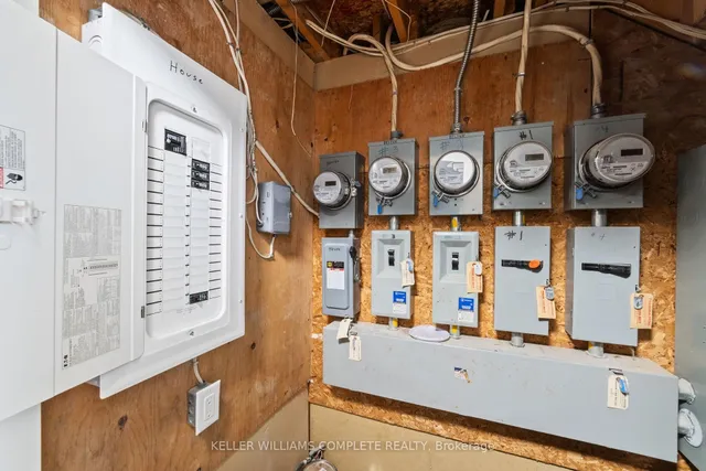 Additional image 32 of 220 Caroline St