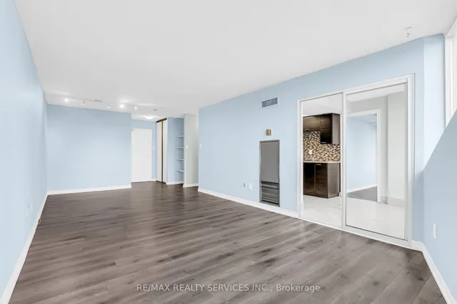 Additional image 13 of 21 Markbrook Lane Unit 306