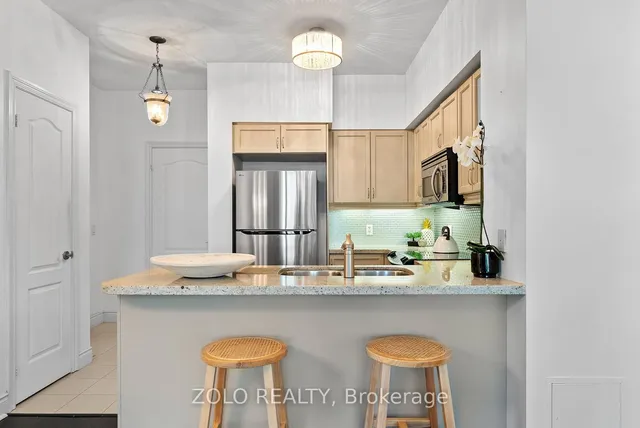 Additional image 8 of 319 Merton St Unit 113