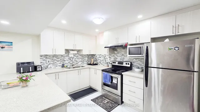Additional image 34 of 2 Buchanan Cres
