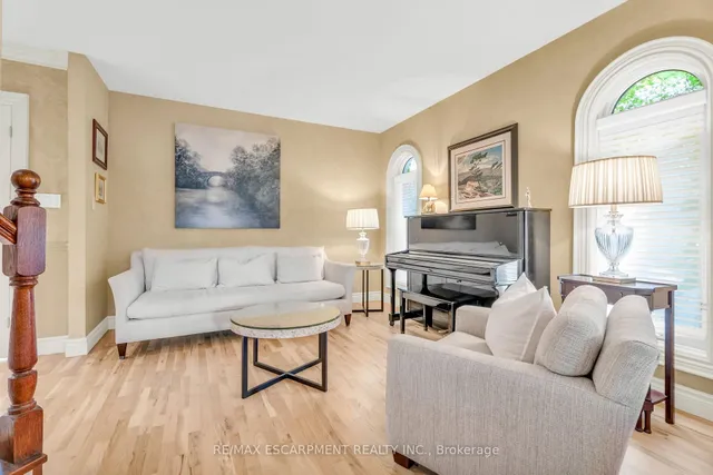 Additional image 6 of 484 Bush Dr